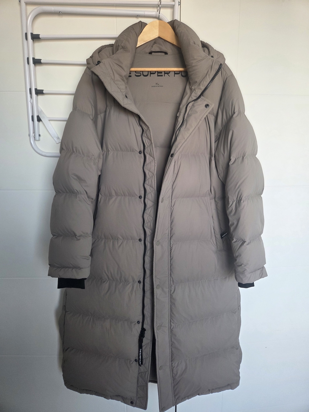 Aritzia Super Puff Long Jacket XL – Beige/Taupe – Excellent Condition